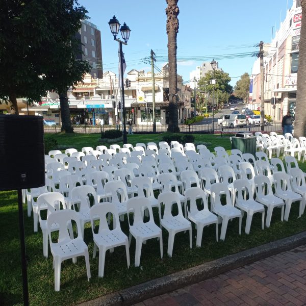 white plastic chairs